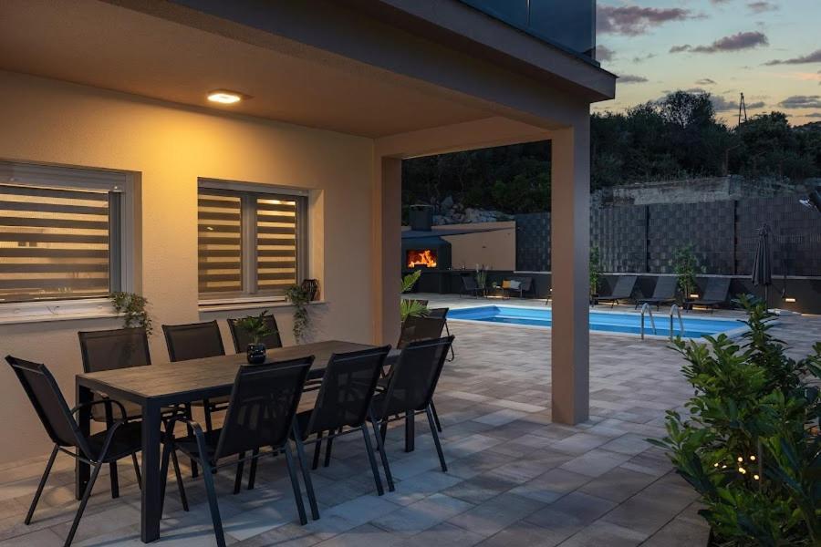 Apartman Avila Marina Zewnętrze zdjęcie